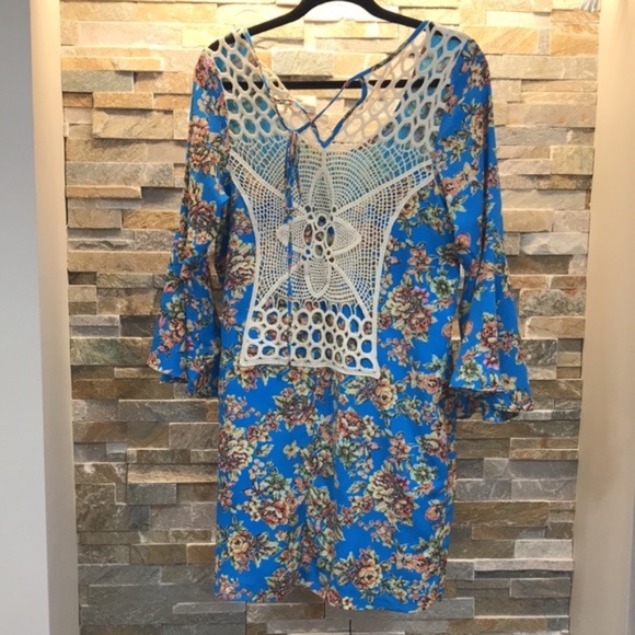 VOOM by Joy Han Bell Sleeve Floral Dress - Picture 6 of 11